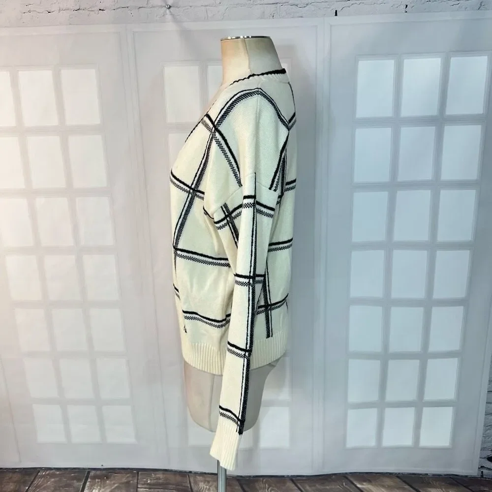 Moth Anthropologie Black White Windowpane Plaid V-Neck Sweater Size Medium